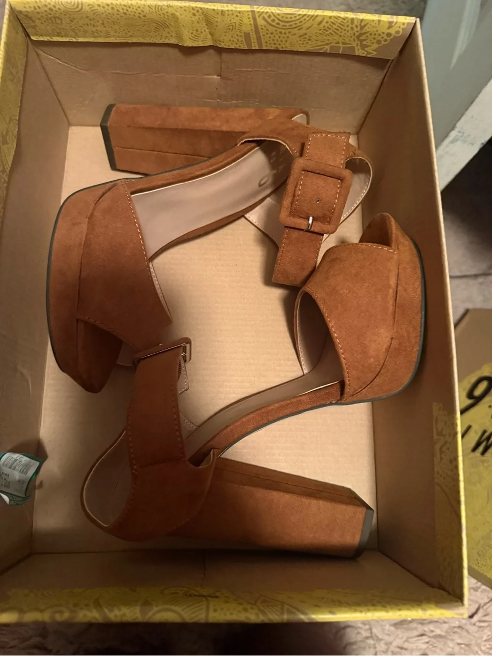 Brand New Women's Suede Platform Block Heel Sandals - Brown
